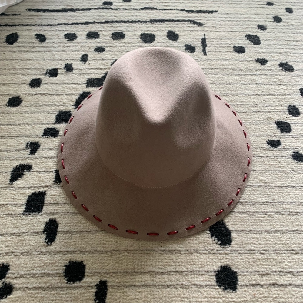 Adora hat - Picture 2 of 8